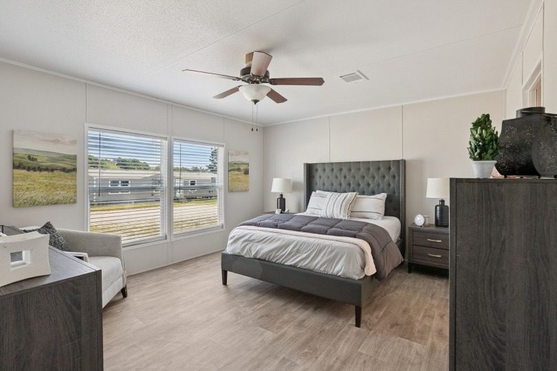 25 c 240 valuhomes 28724p bed001 web 1758145578509 810 11