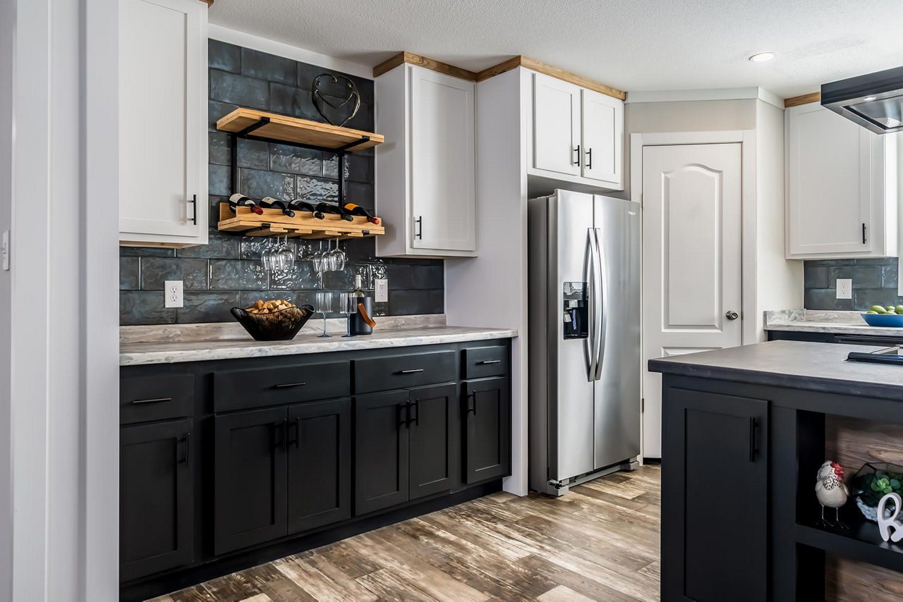 Pontchartrain Kitchen 2