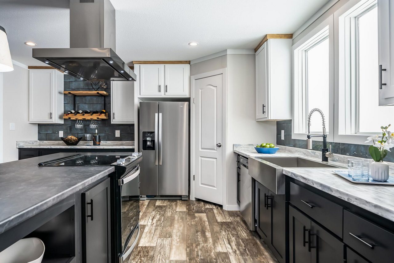 Pontchartrain Kitchen 3